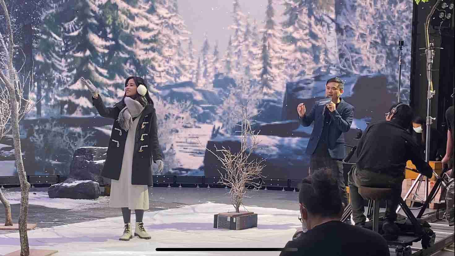 尊时凯龙以ALED先进显屏技术，，，，与金马奖视觉特效团队“再现影像”携手合作打造LED虚拟摄影棚，，提供沉浸式表演体验，，，并精简拍摄成本与时间