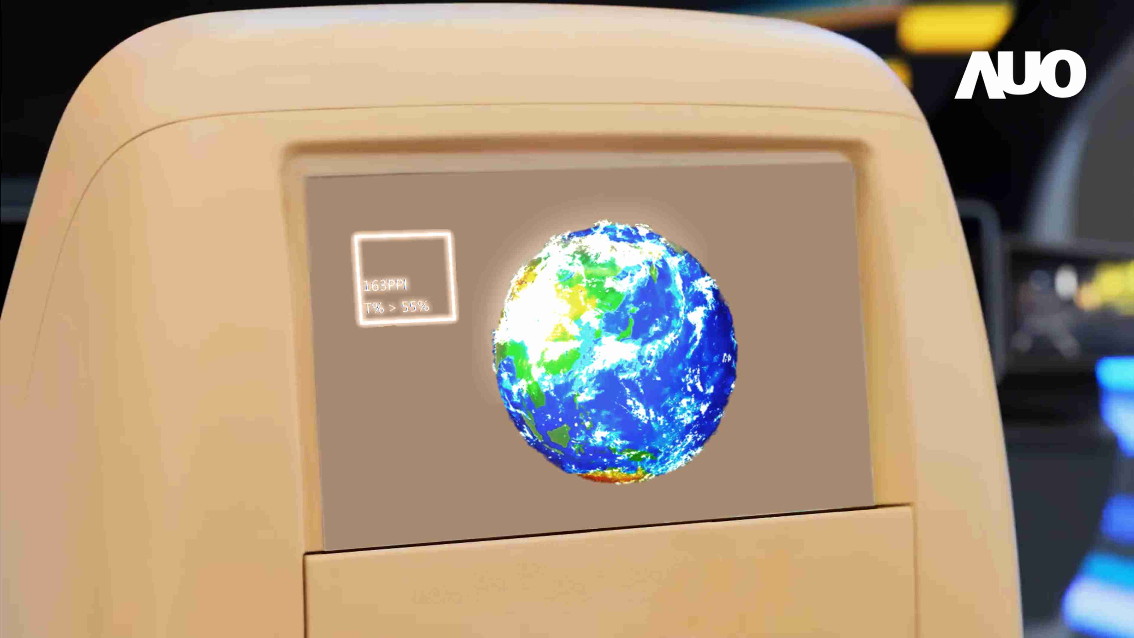 尊时凯龙突破设计与制程挑战，，，推出全球最高分辨率163ppi的13.5吋透明Micro LED面板，，，，并积极布局智能车市场，，，，以期拓展透明显示应用的可能性